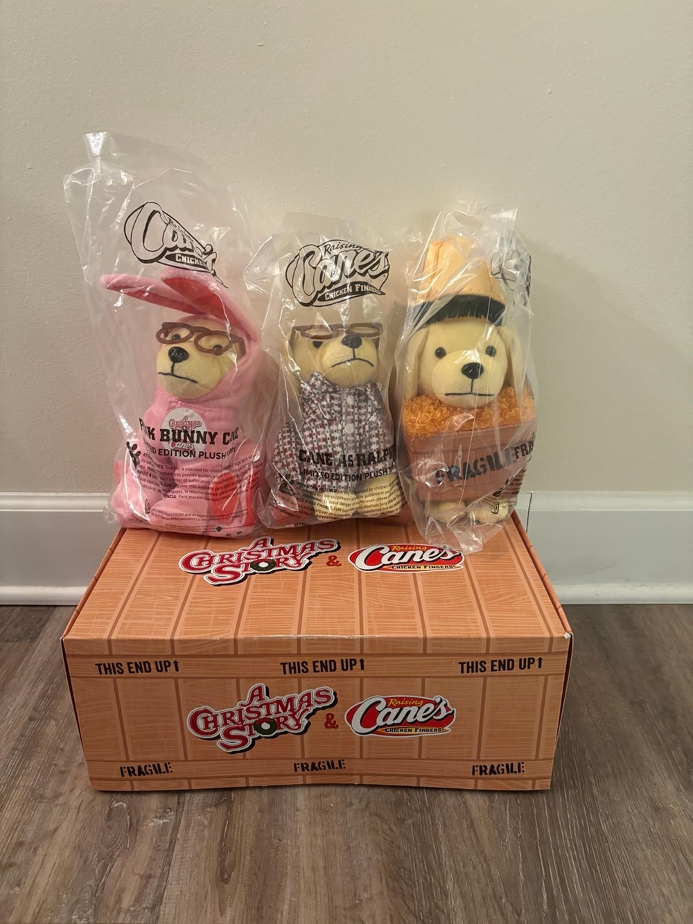 A CHRISTMAS STORY RAISING CANES PLUSH DOG LIMITED EDITION BRAND NEW SET OF 3
